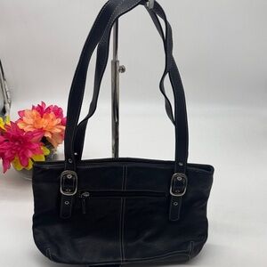 Tig & Co. Elegant Black Leather Tote Bag BP9204F
